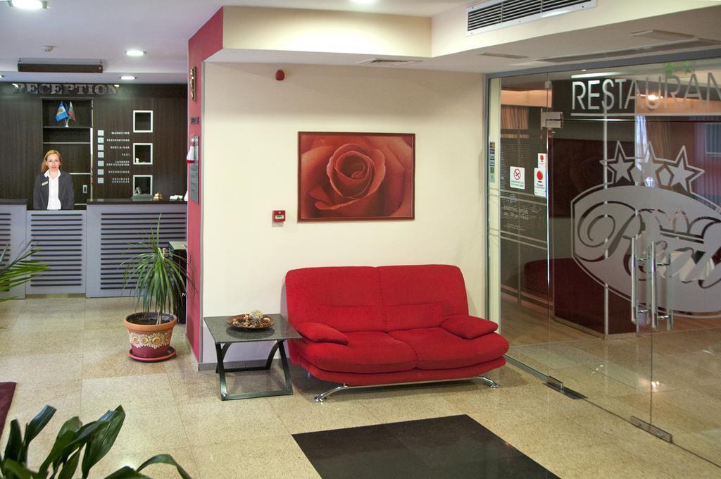 Hotel Real Plovdiv Esterno foto